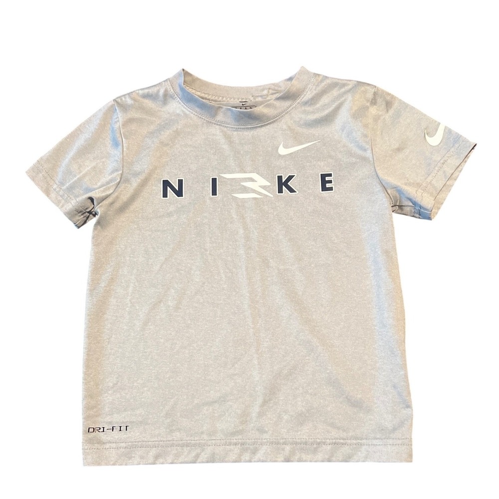 Nike 3 Brand Russell Wilson Boys Grey Dri-FIT Graphic‎ T-Shirt Size M 5-6 Yrs